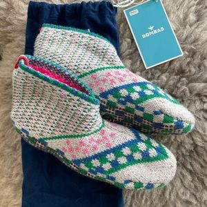 Bombas Womens Sherpa Lined Gripper Slippers medium